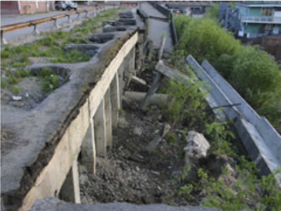 Берегоукрепление наоборот: мнение эксперта о сплошном бетонировании набережной в Вологде