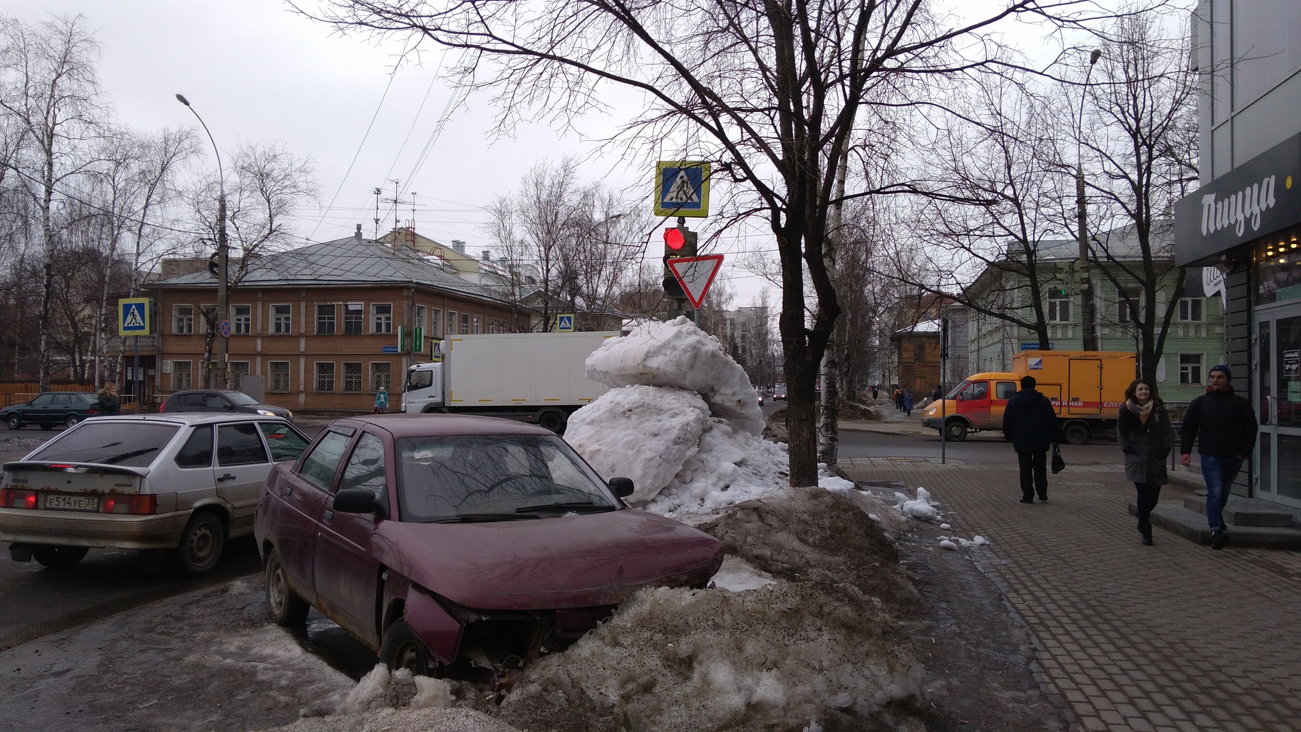 За некачественную уборку Вологды от снега зимой «Магистраль» оштрафовали на 235 тысяч рублей