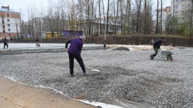 В Вологде продолжается строительство «умного» стадиона у школы №28