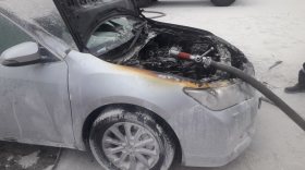 На заправке в Чагодощенском районе горел автомобиль «Тойота»