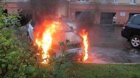 В Череповце жителя Москвы осудили за поджог машины, которая подрезала его на трассе