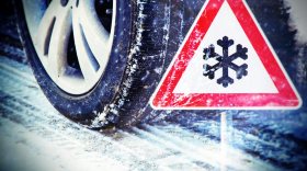 ГИБДД предупреждает водителей и пешеходов об ухудшении погодных условий в Вологодской области