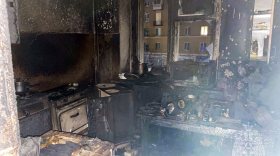 Житель Череповца погиб во время пожара на кухне его квартиры