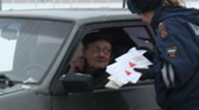  На опасных ж/д переездах Вологды раздали листовки водителям