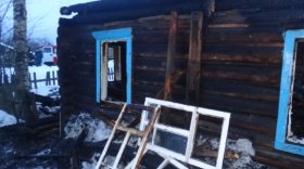 Поджигателем дома в Шекснинском районе, где сгорели двое мужчин, оказался 17-летний подросток