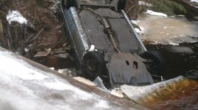 В Вологодской области машина перевернулась в реку: погибли четверо