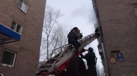 Инвалид и два школьника едва не погибли в пожаре в Череповце