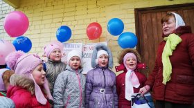 Акция «поэзия в шоколаде» прошла на улицах Вологды