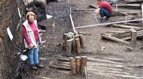Целую улицу с остатками домов середины XVII века раскопали археологи в центре Вологды