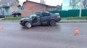 23-летний водитель автомобиля погиб в ДТП в селе Бабушкино Вологодской области