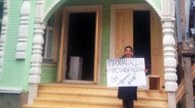 «Дом кружевниц» готовят к открытию в Вологде: вместо исторического балкона поставили новый