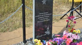 В Бабаевском районе открыли памятник погибшим при бомбардировках у станции Тешемля 