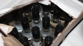 На оптовой базе в Вологде нашли контрафактные сигареты и алкоголь стоимостью более миллиона рублей