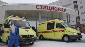 Детские больницы Вологды и Череповца получили новые реанимобили