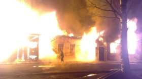 В селе имени Бабушкина сгорело здание районной больницы