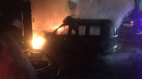 В Череповце после пьянки в гараже сгорели автомастерская и машина