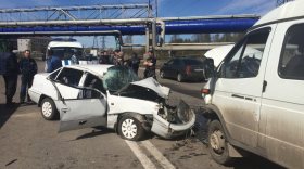 Три автомобиля столкнулись на Северном шоссе в Череповце