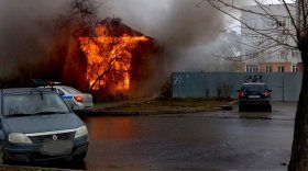 Расселенный дом на Пригородной в Вологде подожгли четвертый раз