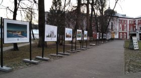 Уличная фотовыставка достопримечательностей области открылась в дворике Вологодского кремля