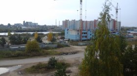 В Вологде прокуратура обязала «Стройиндустрию» убрать незаконно установленный на стройке забор