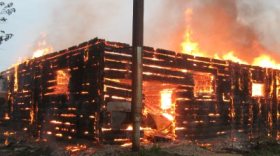 В Устюженском районе сгорел магазин
