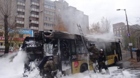 На остановке в Череповце сгорел автобус