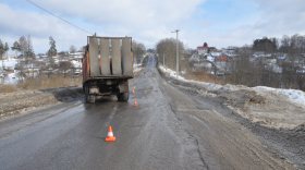 В Вологодском районе трактор сбил перебегавшую дорогу женщину