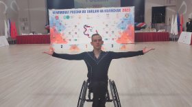Илья Гладких завоевал две медали на Чемпионате России 2023 года по танцам на колясках