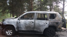 В Устюжне в Land Cruiser Prado воспламенился газ: внедорожник сгорел
