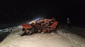 В Грязовецком районе водитель «Субару» погиб после столкновения с фурой