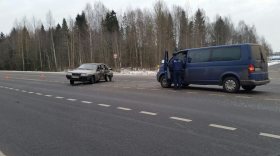 ВАЗ столкнулся с Фольксвагеном в Череповецком районе: есть пострадавшие