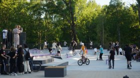 Около 100 спортсменов протестировали скейт-парк на улице Мира в Вологде