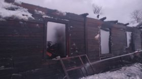 83-летняя женщина погибла при пожаре в деревянном доме в Бабаевском районе