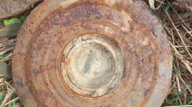 В Вологодском районе строители нашли схрон с противотанковыми минами