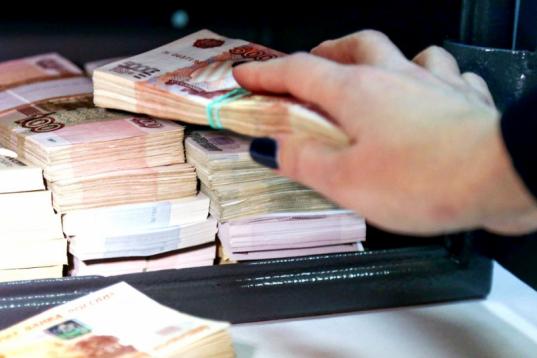 В Вологде экс-сотрудницу полиции оштрафовали на 10 тысяч рублей за кражу денег из служебного сейфа