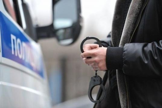 В Вологде задержали наркоторговца с амфетамином в чехле телефона