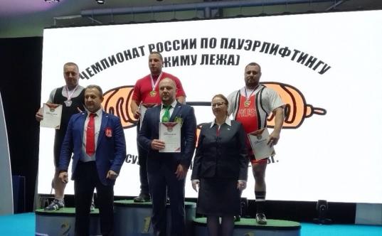 Денис Кузин из Шексны стал чемпионом России по пауэрлифтингу