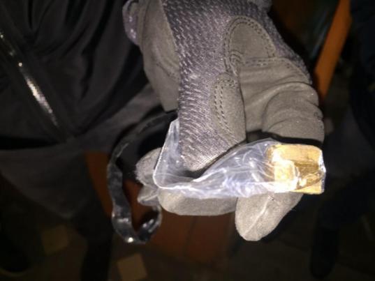 460 граммов гашиша изъяли полицейские в квартире наркоторговца в Череповце