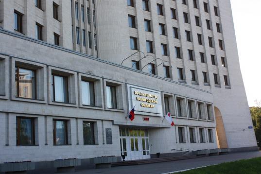 В правительстве Вологодской области закупят бюджетные малолитражки вместо дорогих внедорожников