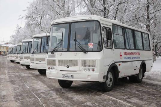 36 новых санитарных автомобилей получат больницы 13 районов Вологодской области