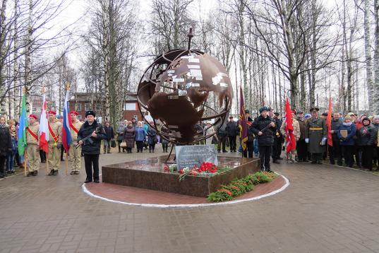 В Вожеге открыли памятник участникам боевых действий и локальных конфликтов