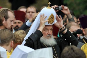 «Церковь разве бизнес-контора?» Российское духовенство хочет создать свой банк