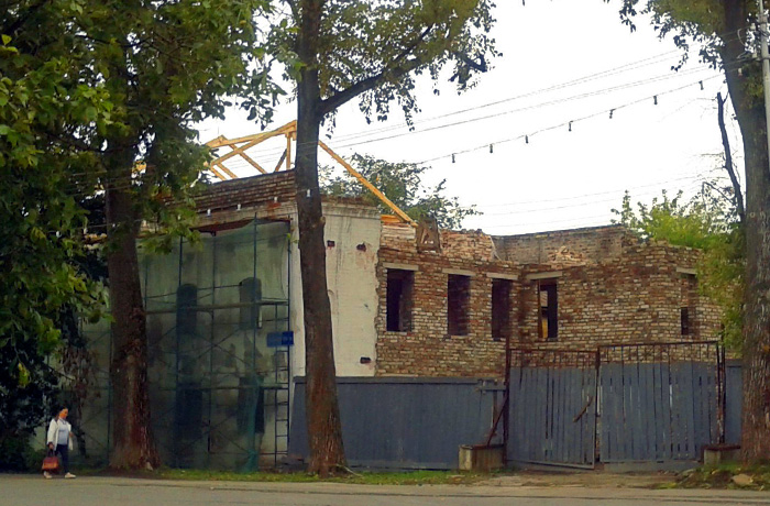 Реставраторов, разрушивших стену XVIII века в центре Вологды, будут судить