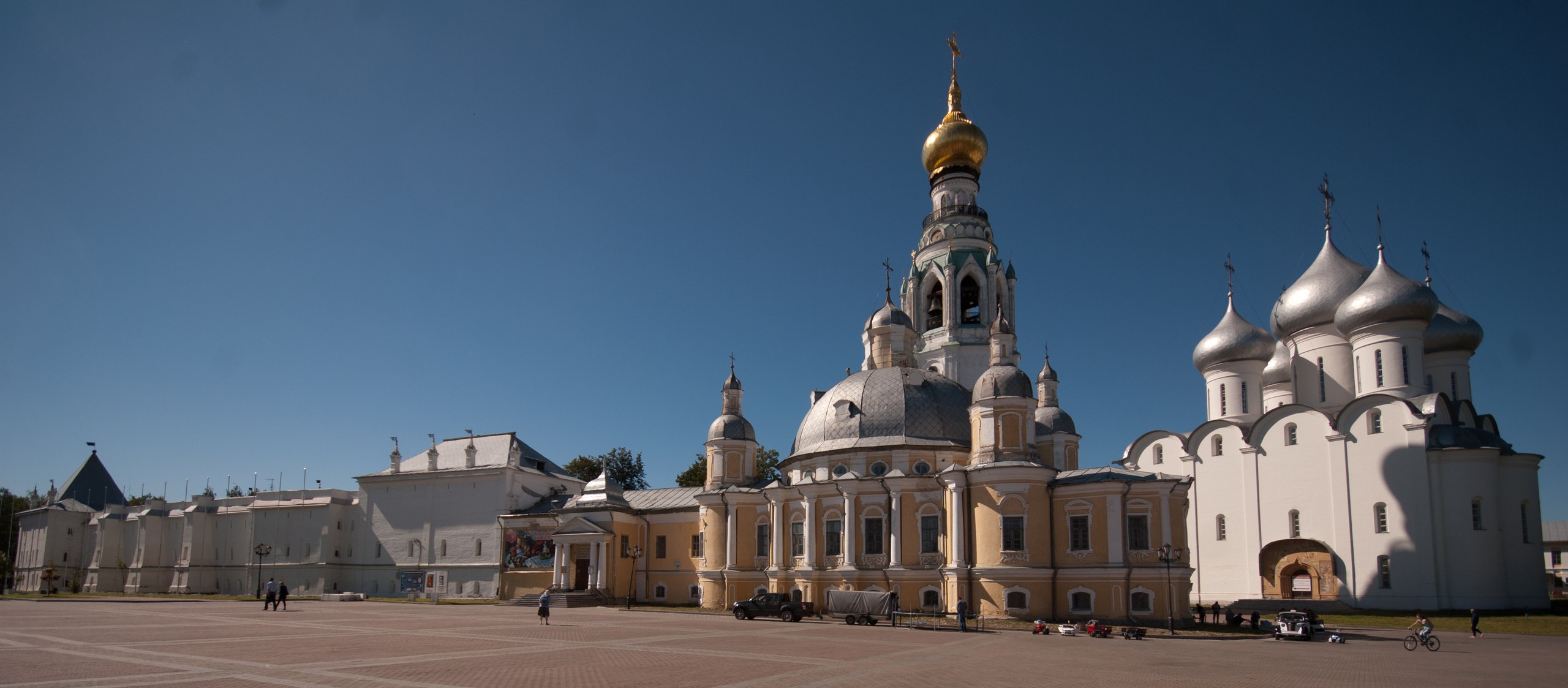 кремлевская площадь вологда