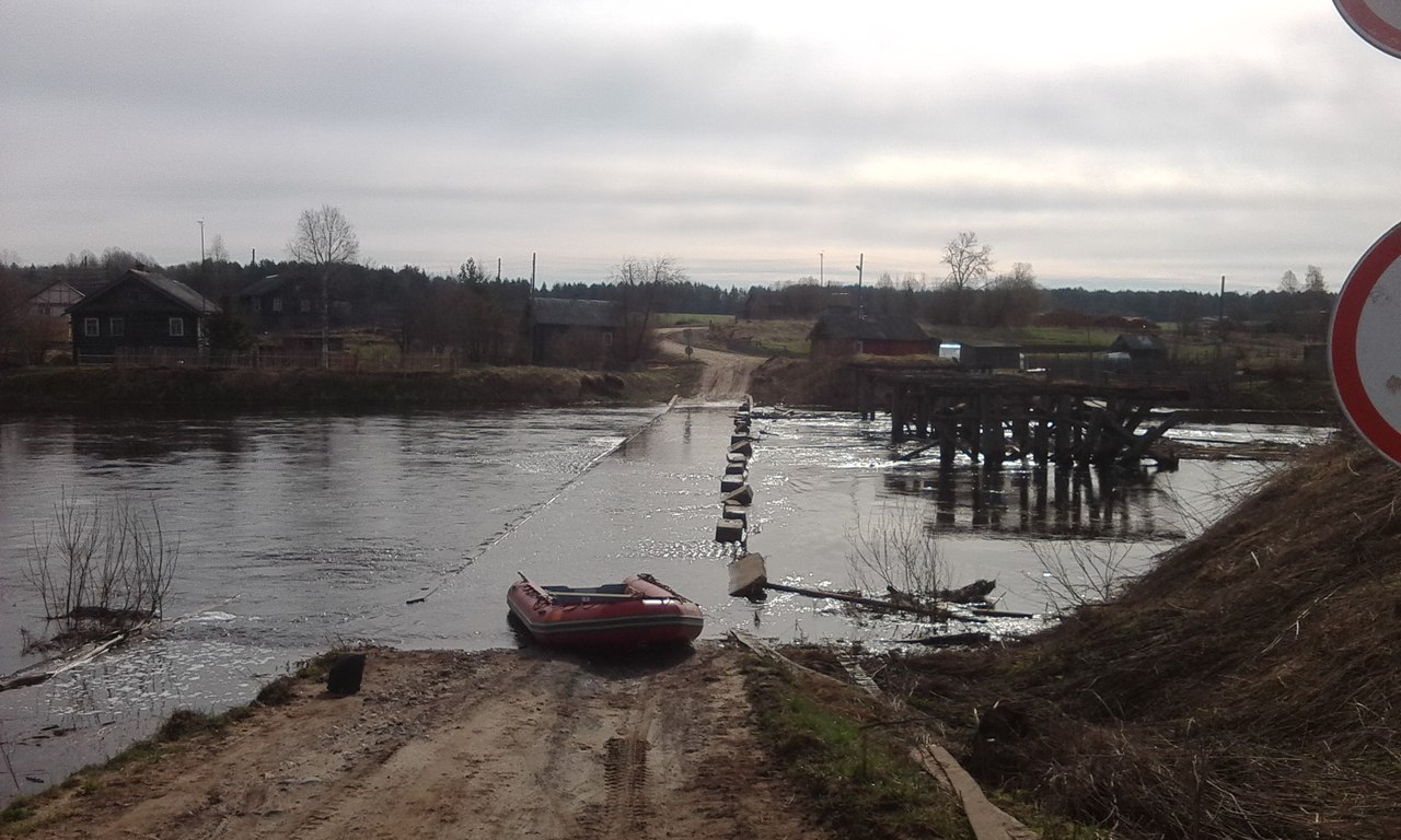 Село оказывается. Лужандозеро Вытегорский район озеро. Река Ялега Вытегорский район. Бежаницы потоп. Селижарово потоп.