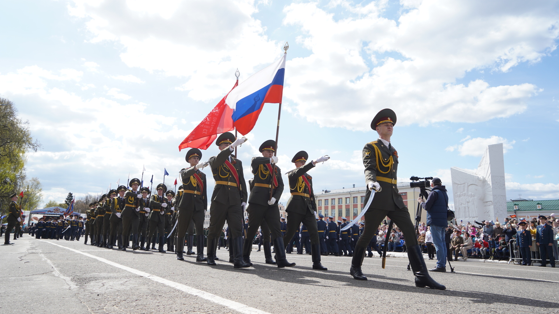 Марш войск