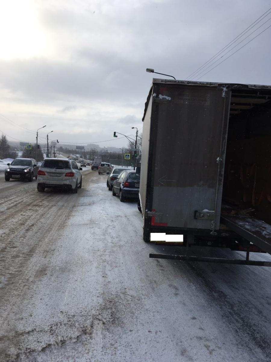 В Череповце «ГАЗель» сбила попавшую в ДТП женщину | 01.03.2019 | Вологда -  БезФормата