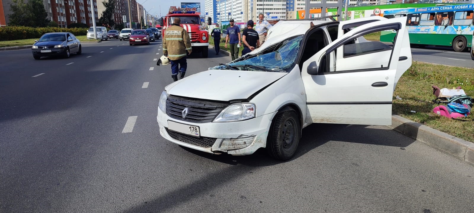 В Череповце мужчина и двое детей пострадали в ДТП на Октябрьском проспекте  | 20.08.2022 | Вологда - БезФормата