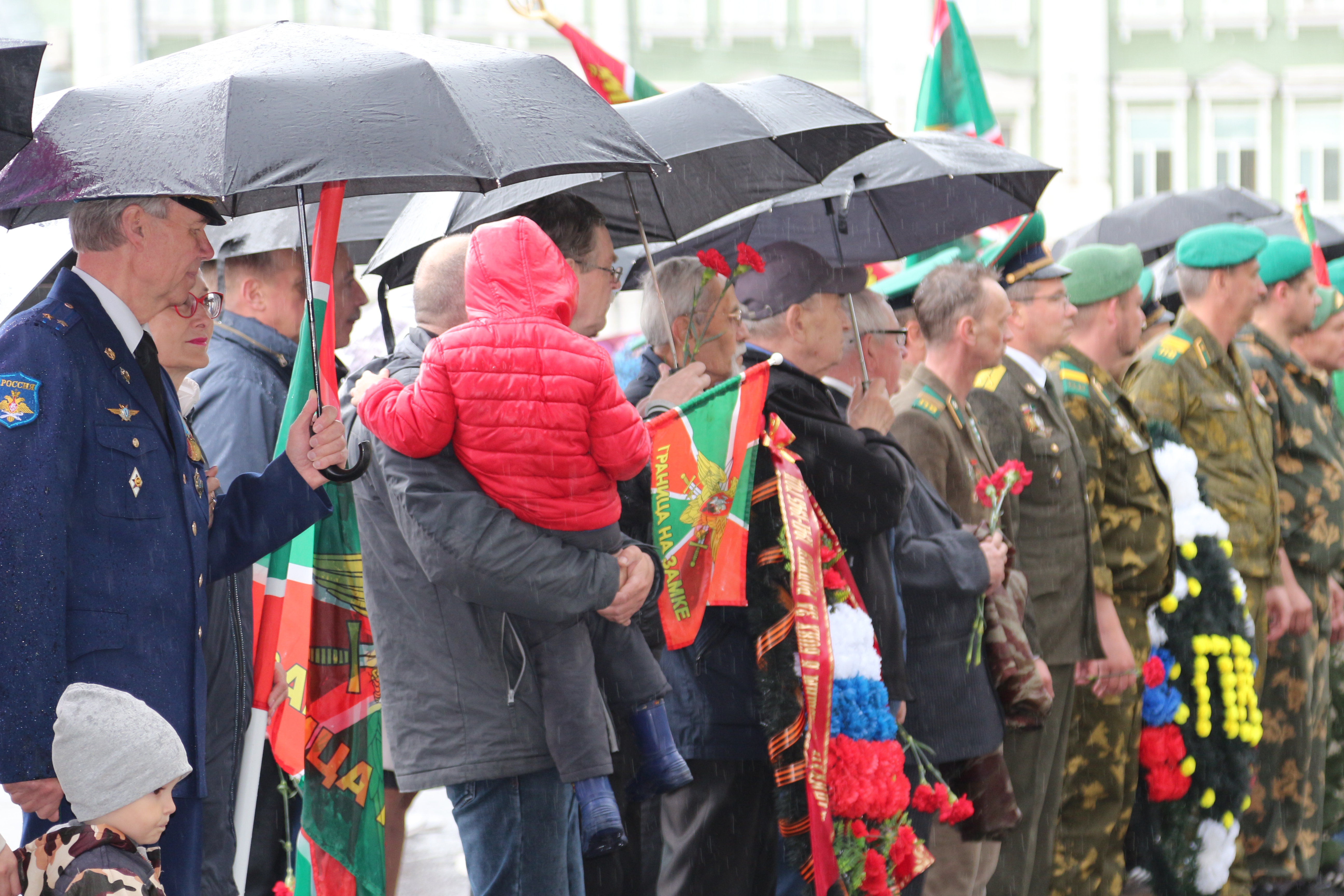 Торжественный митинг, посвященный Дню пограничника, прошел в Вологде 28 мая  | 28.05.2022 | Вологда - БезФормата