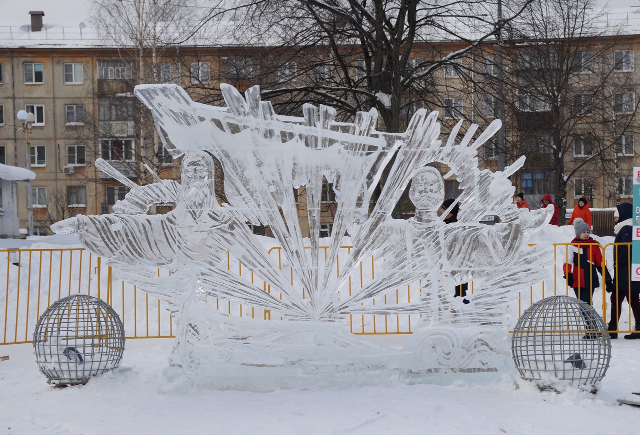 Череповецкая команда победила в конкурсе ледяных скульптур | 07.02.2022 |  Вологда - БезФормата